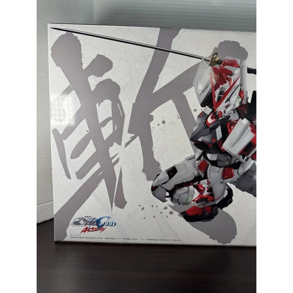 Bandai Perfect‎ Grade 1/60 Scale MBF-P02 Gundam Astray Red Frame Model Kit